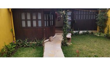 CASA CON BELLOS TOQUES ARQUITECTONICOS EN VENTA EN SCLC