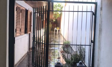 VENTA CASA 3 AMBIENTES MAS LOCAL VILLA BALLESTER