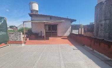 VENTA CASA 3 AMBIENTES MAS LOCAL VILLA BALLESTER
