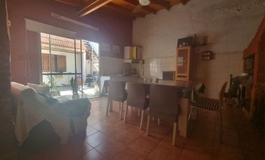 VENTA CASA 3 AMBIENTES MAS LOCAL VILLA BALLESTER