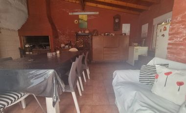 VENTA CASA 3 AMBIENTES MAS LOCAL VILLA BALLESTER