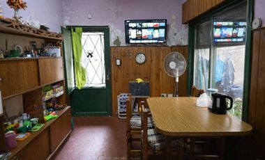 VENTA PH 3 AMBIENTES CON TERRAZA A REFACCIONAR