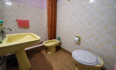 VENTA PH 3 AMBIENTES CON TERRAZA A REFACCIONAR