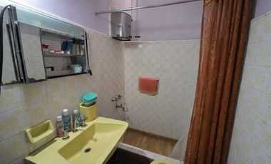 VENTA PH 3 AMBIENTES CON TERRAZA A REFACCIONAR