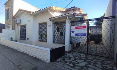 CASA EN VENTA 4 AMBIENTES LOMAS DE ZAMORA  CREDITO