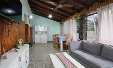 CASA EN VENTA 4 AMBIENTES LOMAS DE ZAMORA  CREDITO