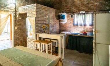 CASA EN VENTA, PILETA, BARRIO SANTA ROSA, ANDINO