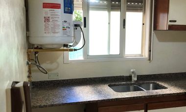 Casa En Venta San Martín Jardín Pileta + 2 deptos!