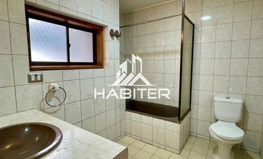 Casa en Arriendo en COD39850 Amplia casa aptitud oficina y comercial en Avenida Hochestter
