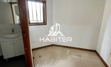 Casa en Arriendo en COD39850 Amplia casa aptitud oficina y comercial en Avenida Hochestter