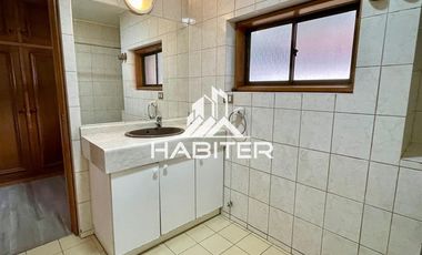 Casa en Arriendo en COD39850 Amplia casa aptitud oficina y comercial en Avenida Hochestter