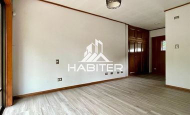 Casa en Arriendo en COD39850 Amplia casa aptitud oficina y comercial en Avenida Hochestter