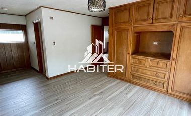 Casa en Arriendo en COD39850 Amplia casa aptitud oficina y comercial en Avenida Hochestter