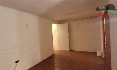 Casa en Arriendo en Casa en venta en Av. Los Loros