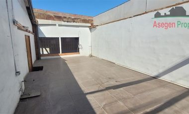 Casa en Arriendo en Casa en venta en Av. Los Loros