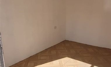 Casa en Arriendo en Casa en venta en Av. Los Loros