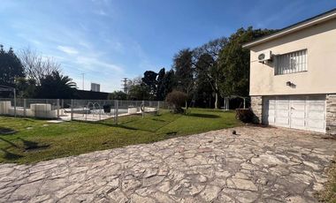 Salón de fiesta en venta en Florencio Varela