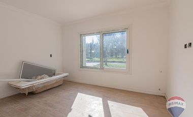 CASA EN VENTA EN MIRALAGOS