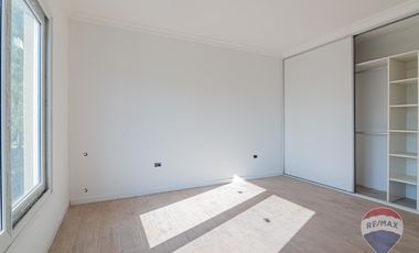 CASA EN VENTA EN MIRALAGOS