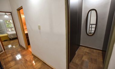 CASA EN VENTA 4 DORMITORIOS. NAVE INDUSTRIAL