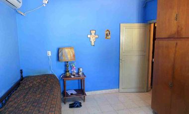 Casa 2 d. con gran galpón comercial en zona norte