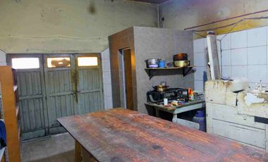Casa 2 d. con gran galpón comercial en zona norte