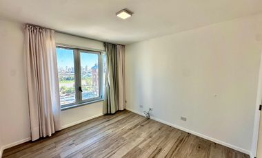 SE VENDE AMARRAS CENTER TORRE I PISO 6 1DOR/COCHER