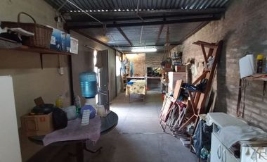 Casa Las Delicias, 2 dorm. 5 ambientes, cochera