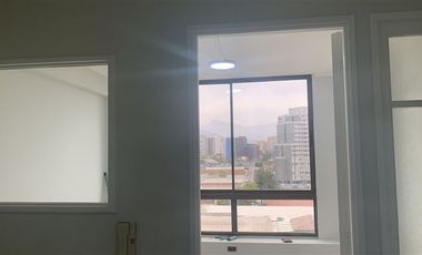 Oficina en Venta en Oficina Vicuña Mackenna con Vespucio*CON ESTACIONAMIENTO Y BODEGA*