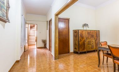 CASA + GARAGE/ESPACIO INDUSTRIAL-PARQUE AVELLANEDA