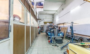 CASA + GARAGE/ESPACIO INDUSTRIAL-PARQUE AVELLANEDA