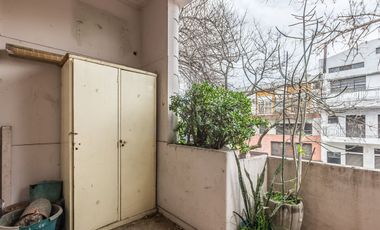 CASA + GARAGE/ESPACIO INDUSTRIAL-PARQUE AVELLANEDA