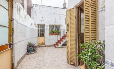 CASA + GARAGE/ESPACIO INDUSTRIAL-PARQUE AVELLANEDA