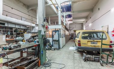 CASA + GARAGE/ESPACIO INDUSTRIAL-PARQUE AVELLANEDA
