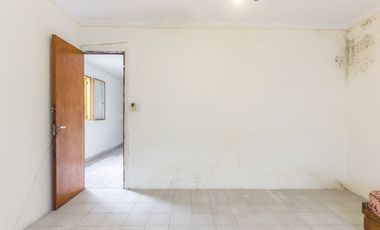 CASA + GARAGE/ESPACIO INDUSTRIAL-PARQUE AVELLANEDA