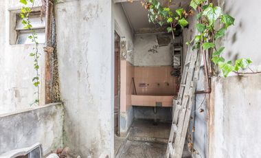 CASA + GARAGE/ESPACIO INDUSTRIAL-PARQUE AVELLANEDA