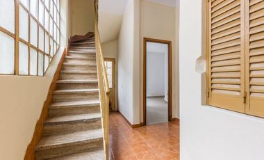 CASA + GARAGE/ESPACIO INDUSTRIAL-PARQUE AVELLANEDA