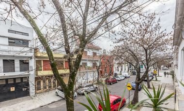 CASA + GARAGE/ESPACIO INDUSTRIAL-PARQUE AVELLANEDA