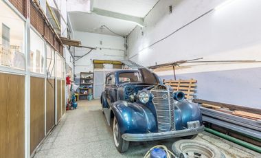 CASA + GARAGE/ESPACIO INDUSTRIAL-PARQUE AVELLANEDA