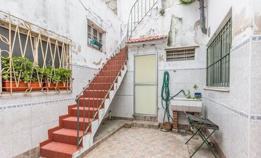 CASA + GARAGE/ESPACIO INDUSTRIAL-PARQUE AVELLANEDA