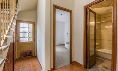 CASA + GARAGE/ESPACIO INDUSTRIAL-PARQUE AVELLANEDA