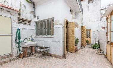 CASA + GARAGE/ESPACIO INDUSTRIAL-PARQUE AVELLANEDA