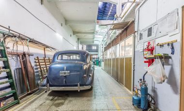 CASA + GARAGE/ESPACIO INDUSTRIAL-PARQUE AVELLANEDA