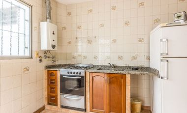 CASA + GARAGE/ESPACIO INDUSTRIAL-PARQUE AVELLANEDA