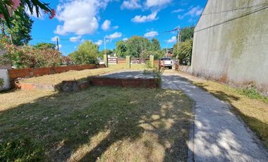 VENTA DE CASA EN SAN CLEMENTE DEL TUYU