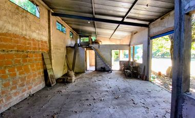 CASA A REFACCIONAR LA REJA