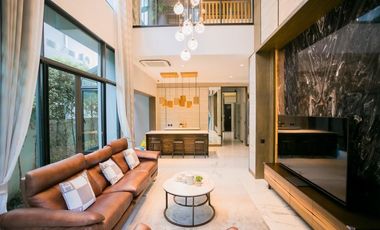 The Gentry Ekamai Ladprao 3 bedroom house for rent and sale