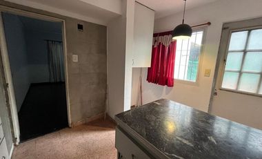 PH PB 4 AMBIENTES VENTA BERAZATEGUI CON PATIO