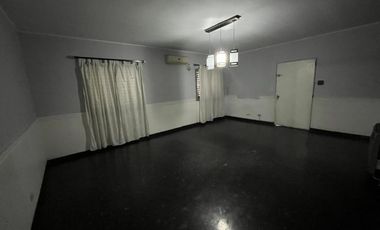 PH PB 4 AMBIENTES VENTA BERAZATEGUI CON PATIO