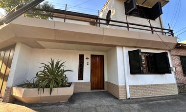 CASA 4 AMBIENTES EN VENTA TEMPERLEY APTA CREDITO
